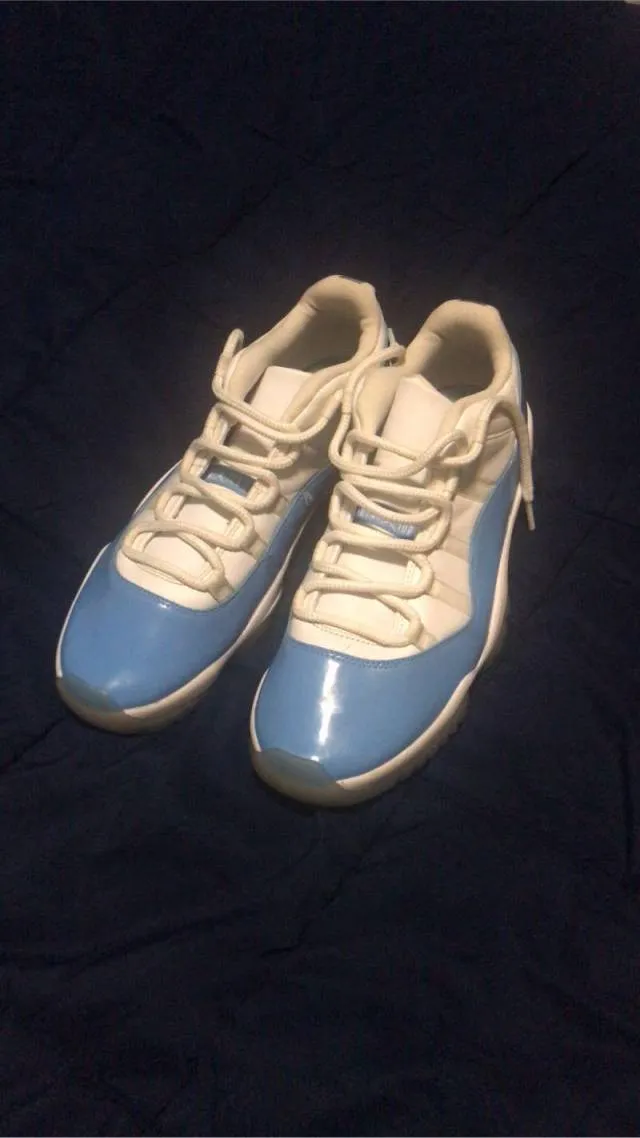 Air jordan 11 low columbia