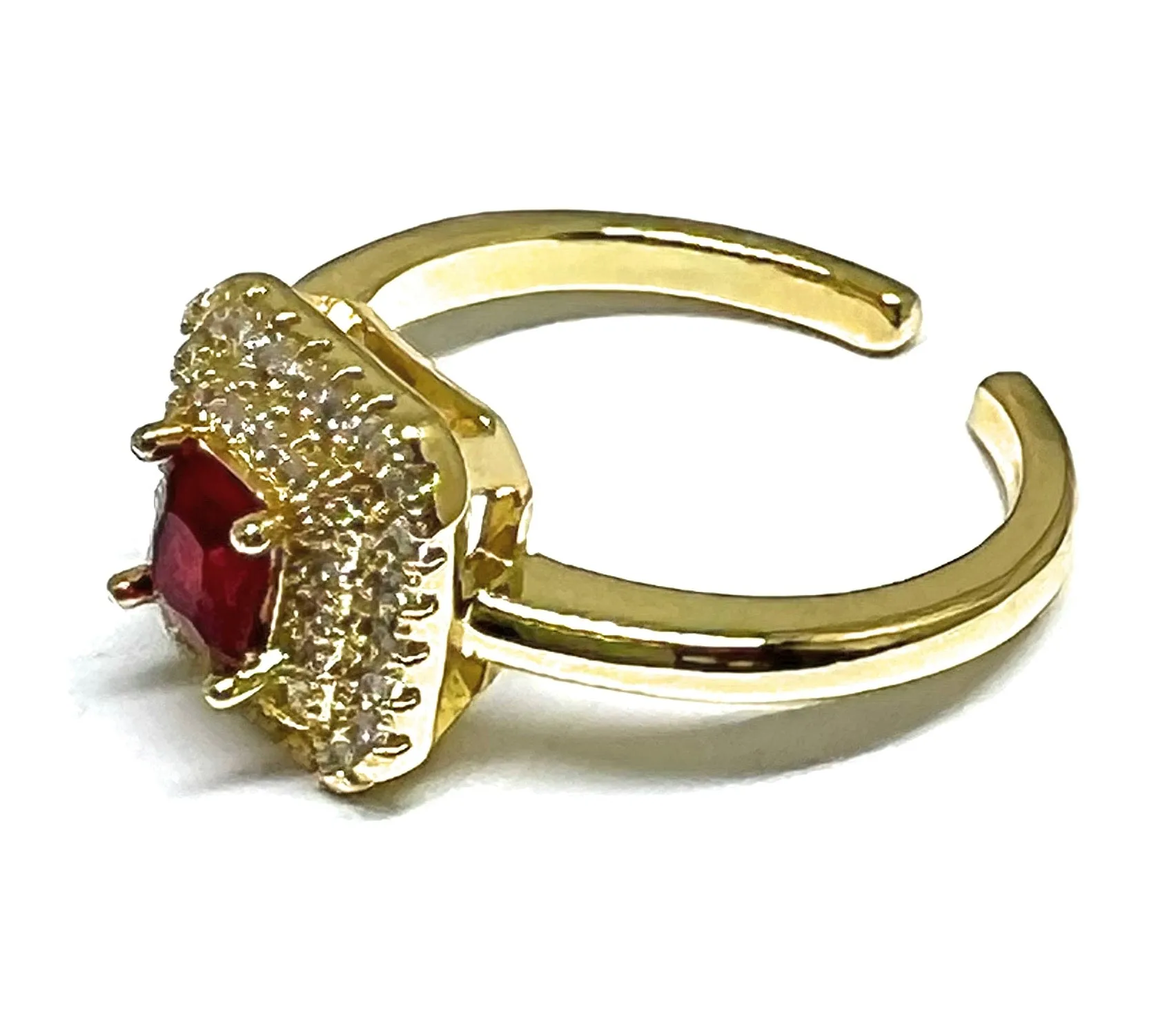 Gold Plated Red & White CZ Adjustable Ring Anillo (Sizes 6-12)