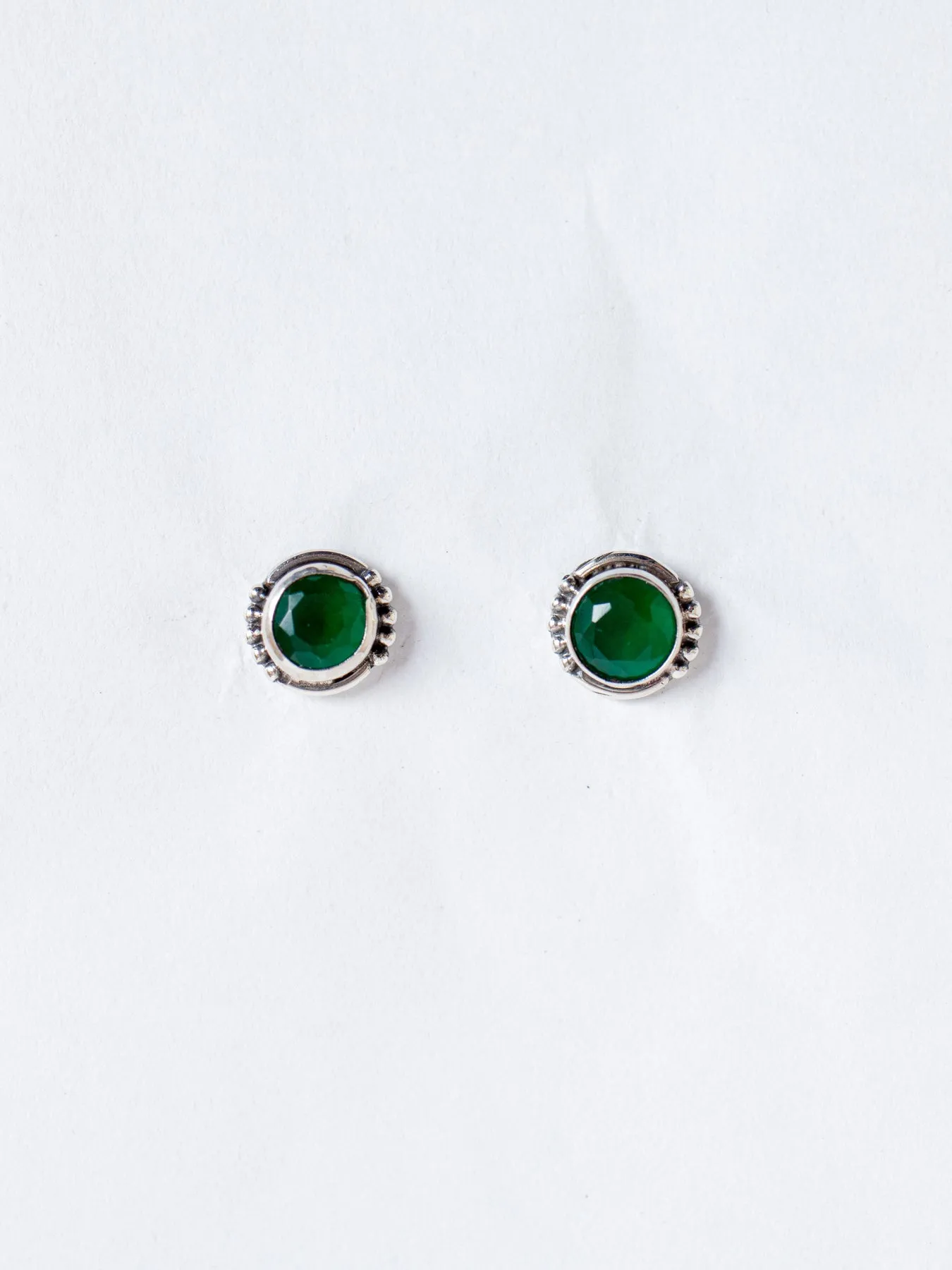 Green Quartz Stone Tiny Stud Earrings