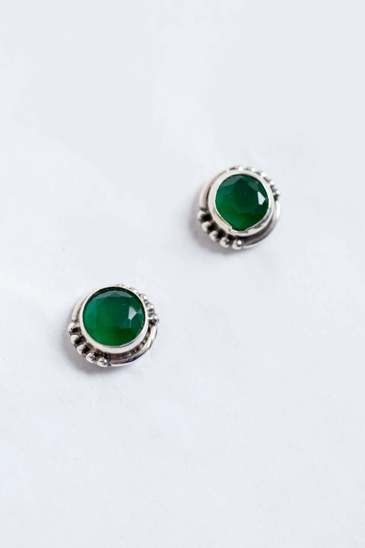 Green Quartz Stone Tiny Stud Earrings