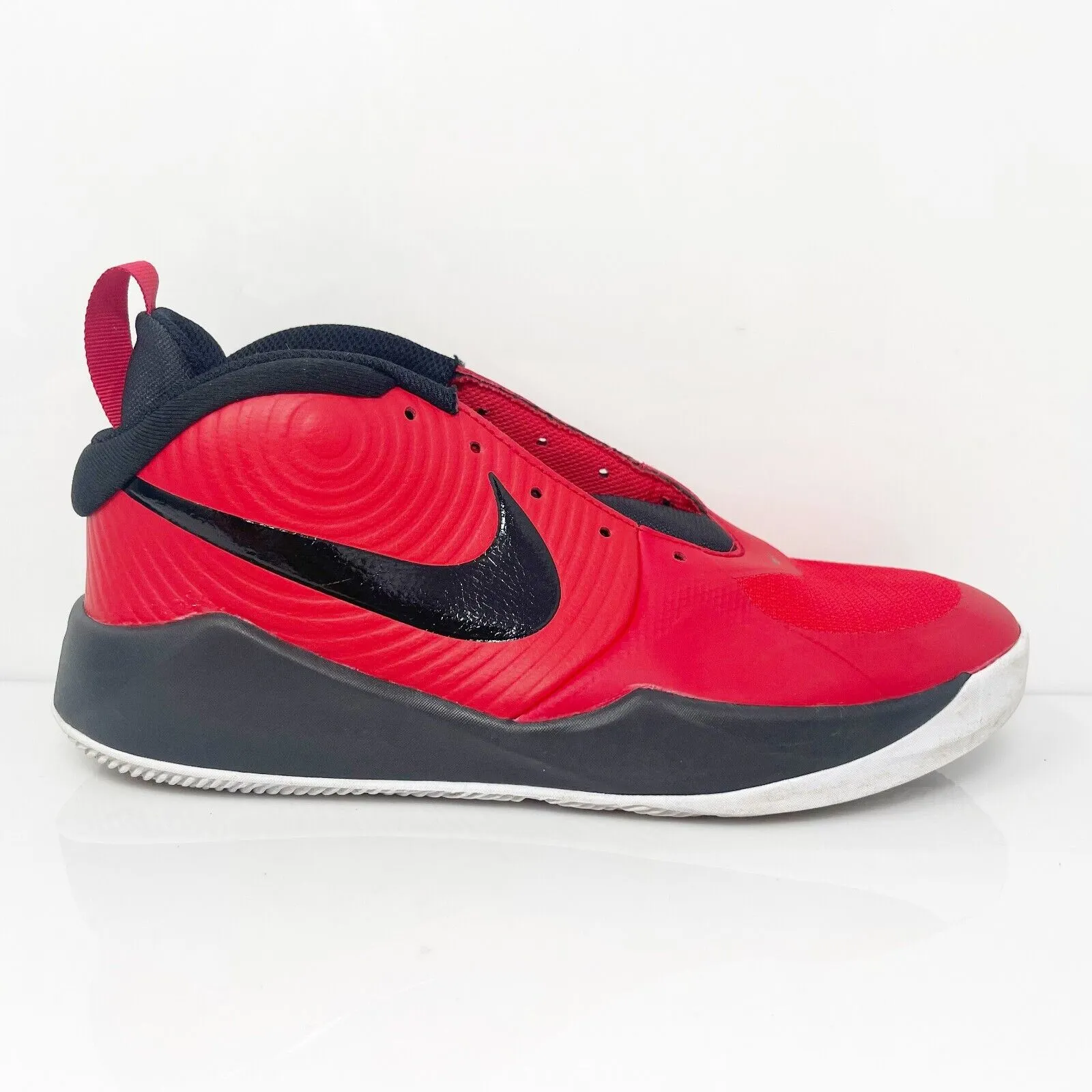 Nike Boys Team Hustle D9 AQ4224-600 Red Basketball Shoes Sneakers Size 7Y