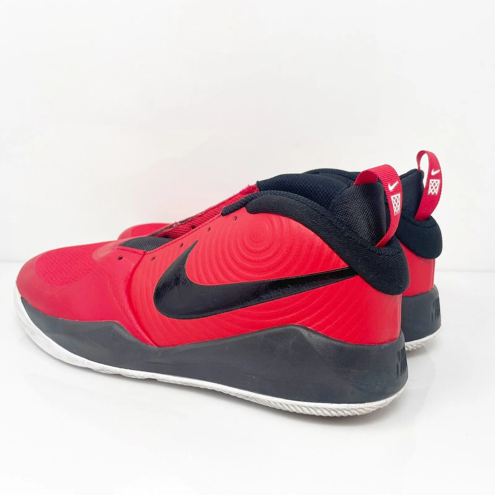 Nike Boys Team Hustle D9 AQ4224-600 Red Basketball Shoes Sneakers Size 7Y