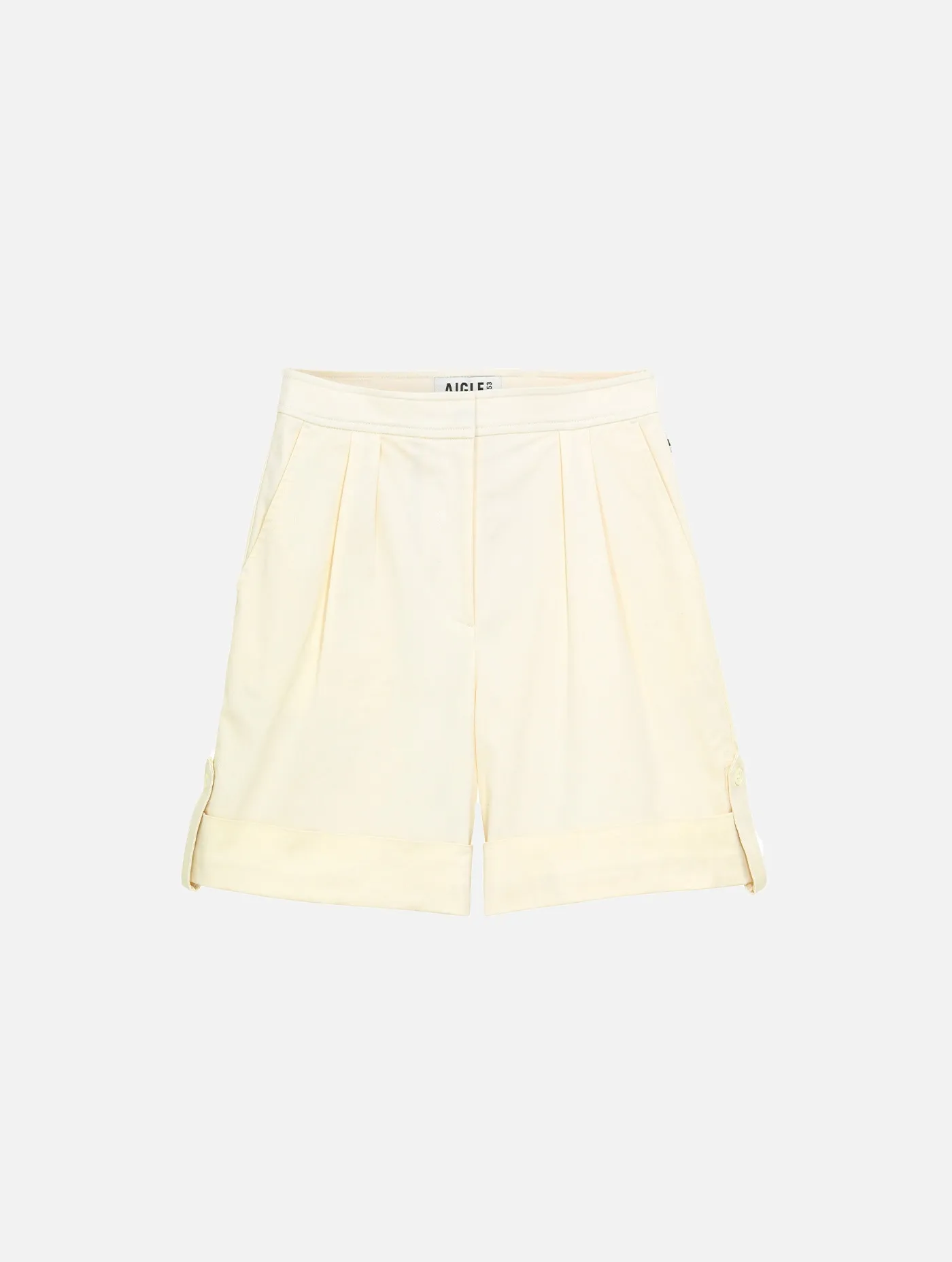 Shorts with wide cuffs