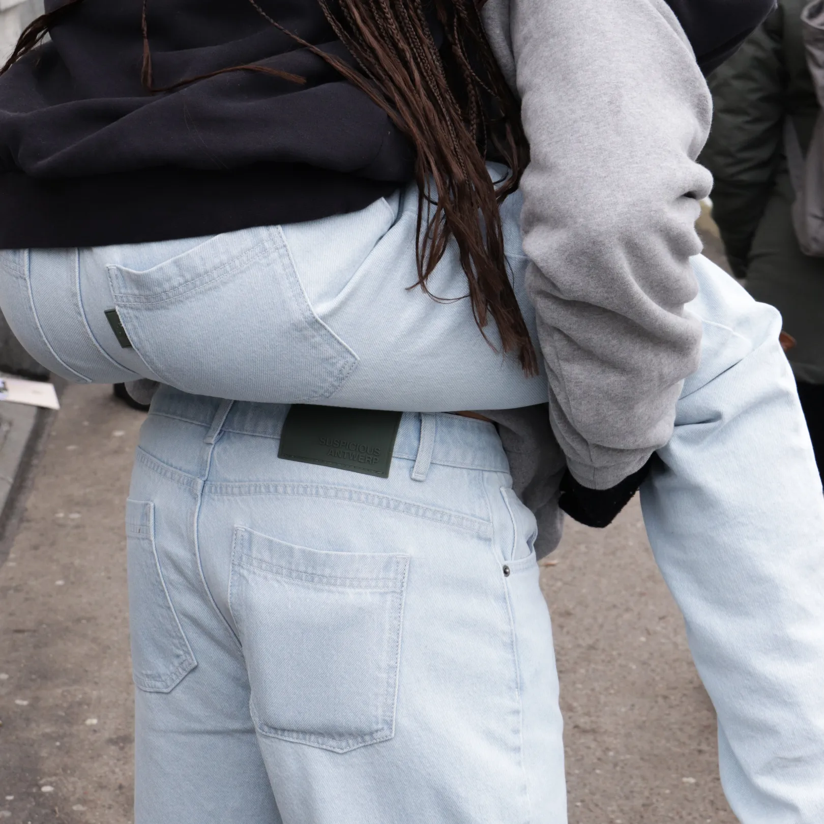 The Essentials Jeans - Bleached Blue