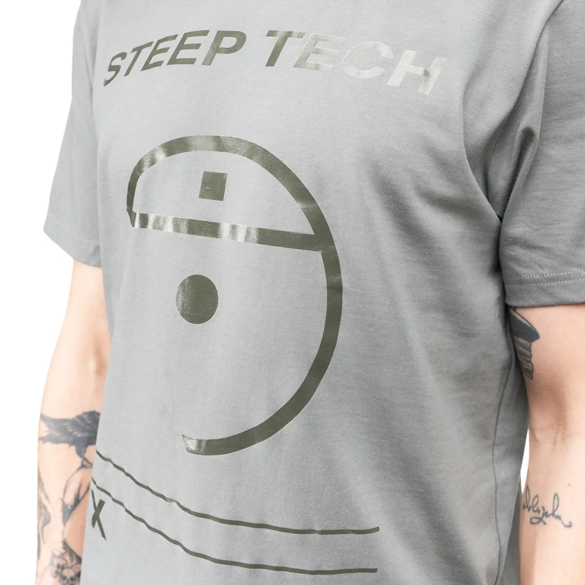 The North Face Steep Tech Light T-Shirt (Grey / Green)