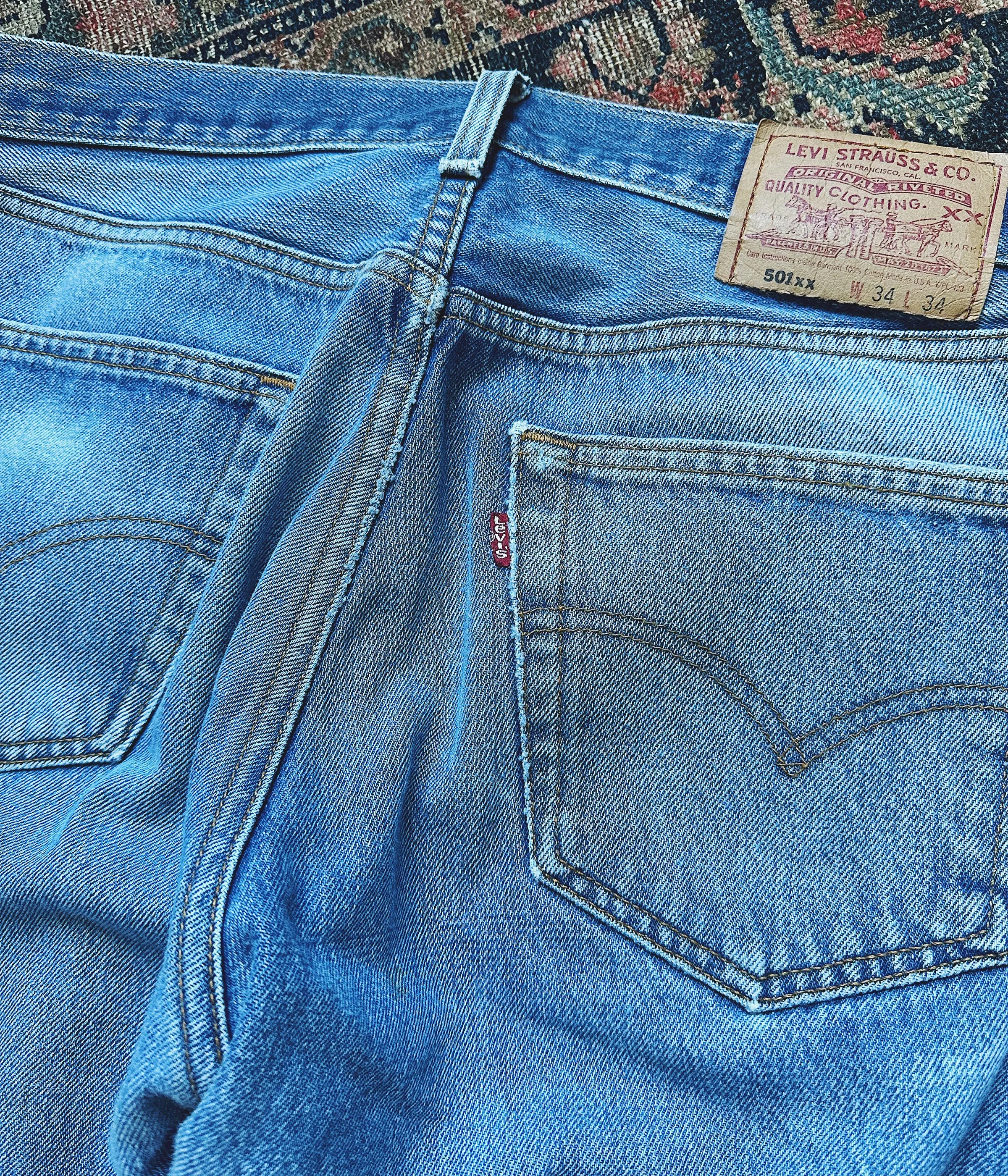 Vintage Levi's 501 Jeans - 32